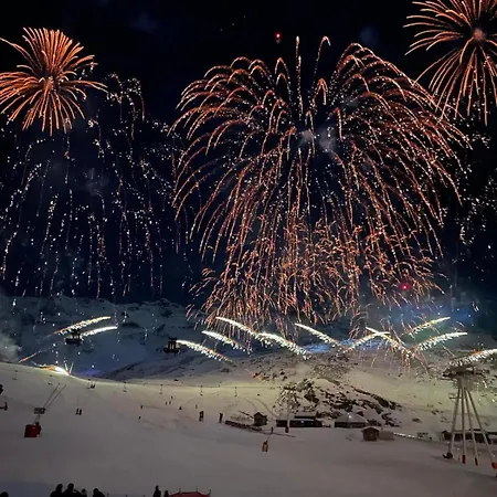 Confortable Centre Station Face Aux Pistes De