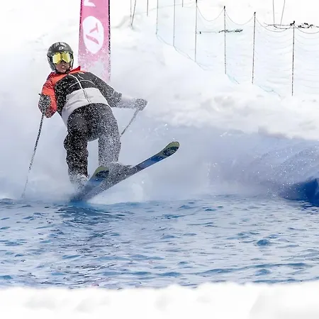 Confortable Centre Station Face Aux Pistes De Апартаменти